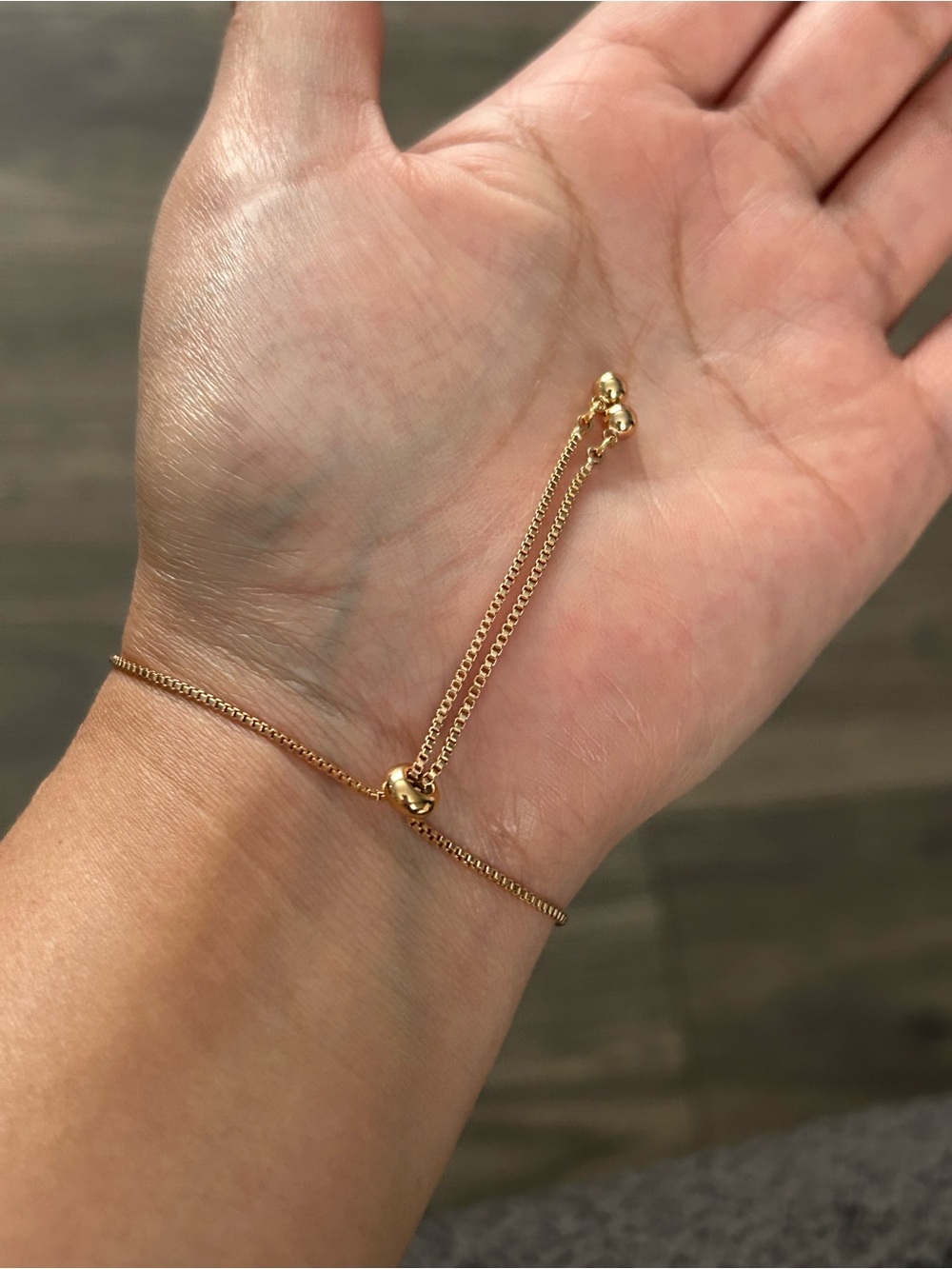 Personalized Rose Gold Initial Disc Bracelet with Pavé CrystalsLaminated gold - Picture 2 of 2